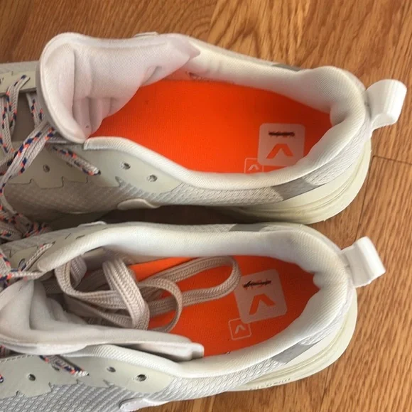 VEJA Dekkan Alveomesh Size 9 NEW - Picture 16 of 16